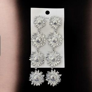 Silver tone flower dangle earrings 3.5” long